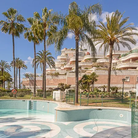 Apartment Gray Dalbion Puerto Banus - Happy *